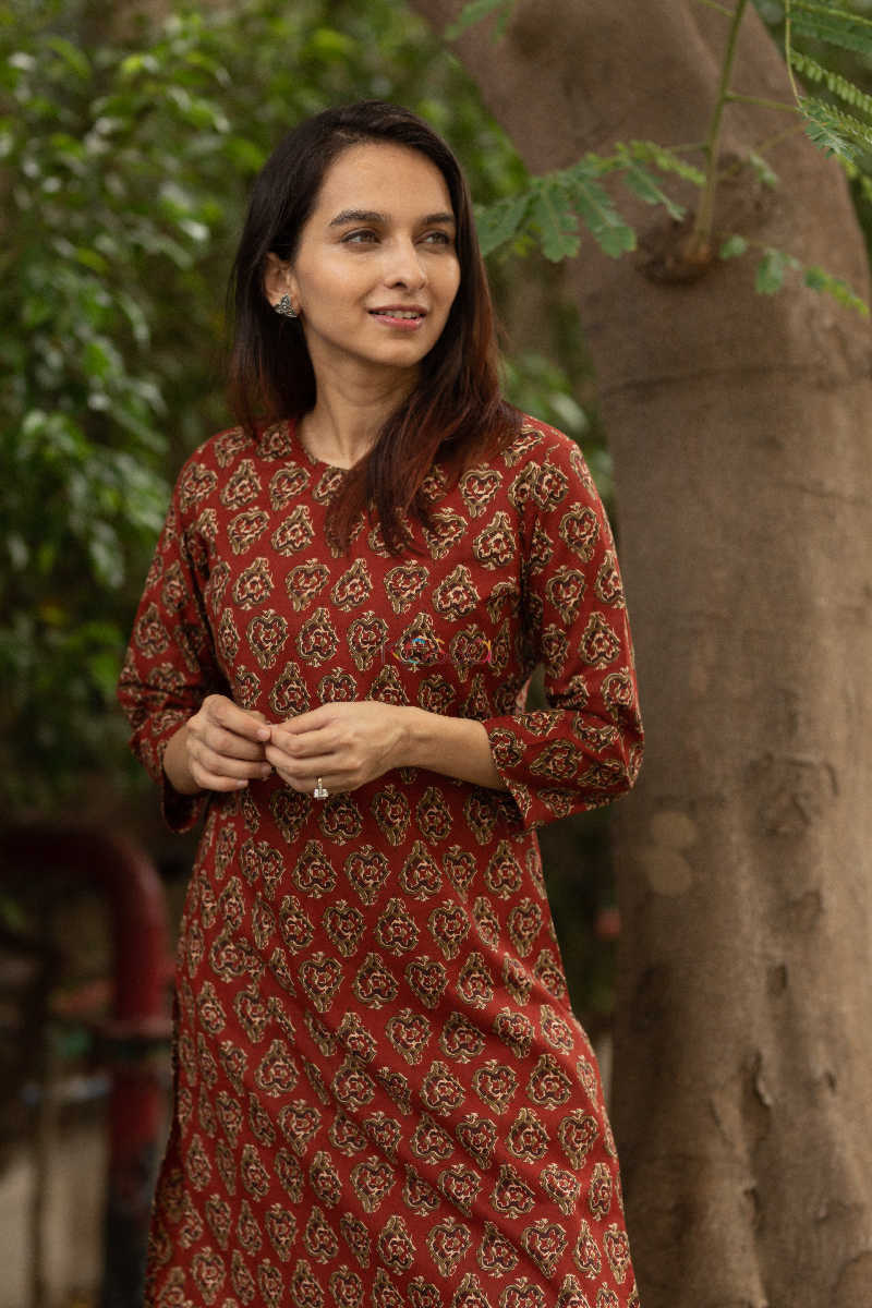 Image for Kusvaa Sa04 Maroon Straight Fit Kurta 4