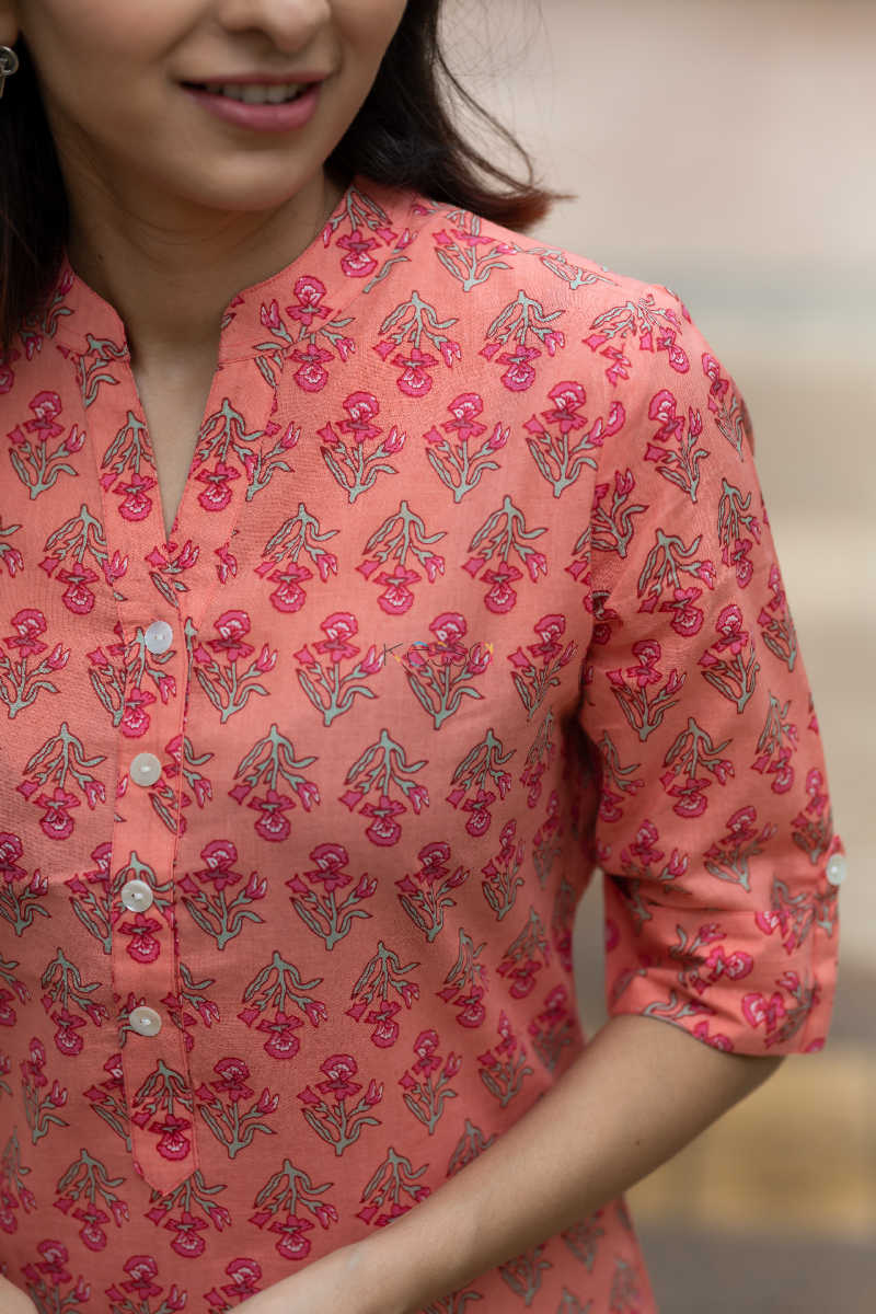 Image for Kusvaa Sa05 Chestnut Rose Regular Wear Kurta Closeup 3