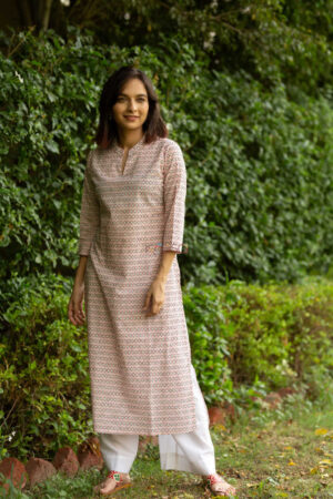 Image for Kusvaa Taf25 Quicksand Basic Kurta Featured