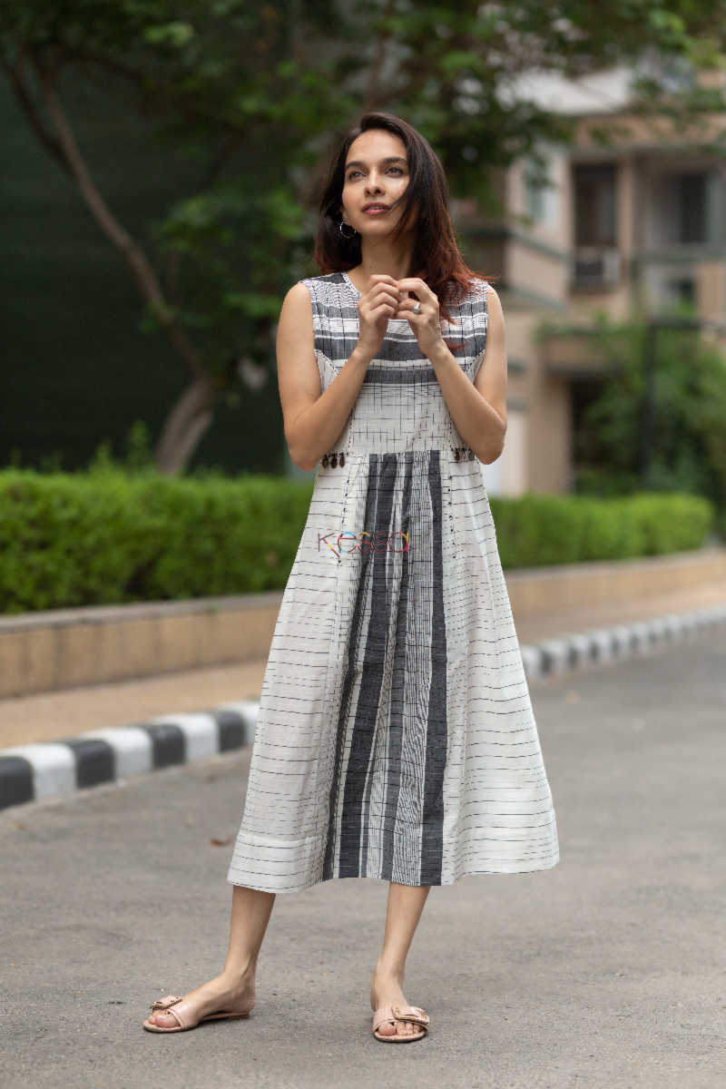 Image for Kusvaa Ws552 Black And Grey South Cotton Dress Look 1