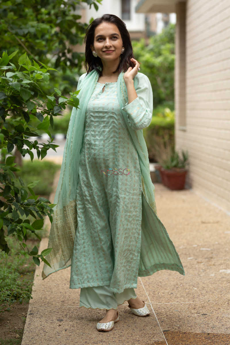 Image for Kusvaa Ws553 Amulet Green Zari Kurta Pant Set Look 2