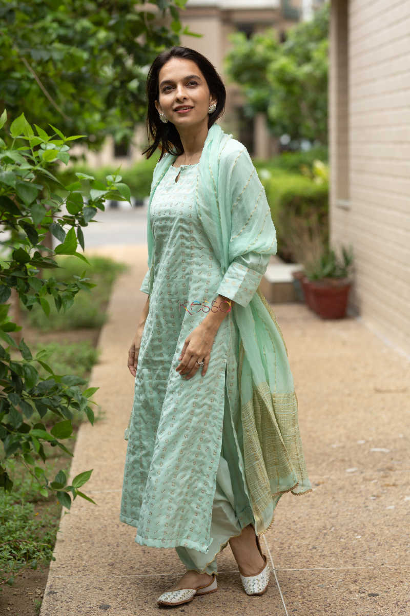 Image for Kusvaa Ws553 Amulet Green Zari Kurta Pant Set Look