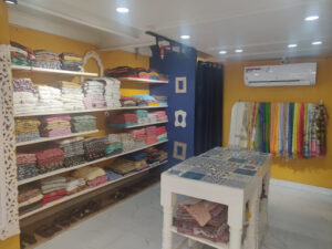 Image for Store Gurugram Good Earth City Centre 3