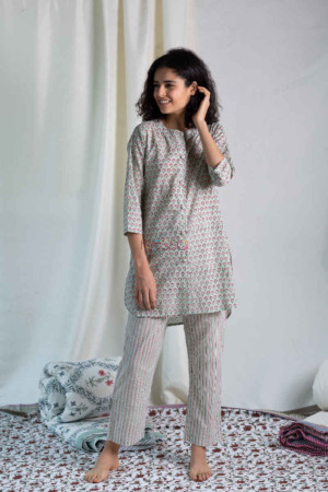 Image for Kusvaa De10 Granite Green Jammies Set Featured