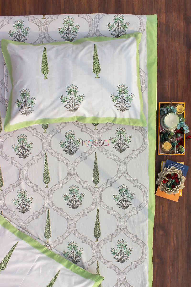 Image for Kusvaa Kpb09 Shades Green Bedsheet Two Pillow Covers Main