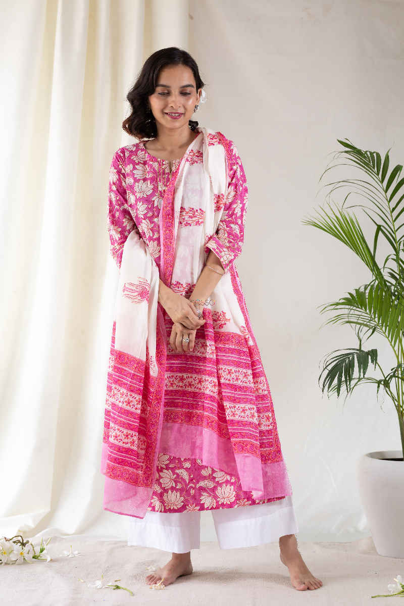 Image for Kusvaa Kuoj08b Pink White Lotus Jaal Kurta Dupatta Front