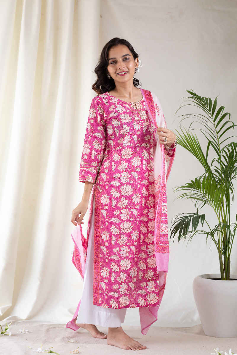 Image for Kusvaa Kuoj08b Pink White Lotus Jaal Kurta Dupatta Set Side