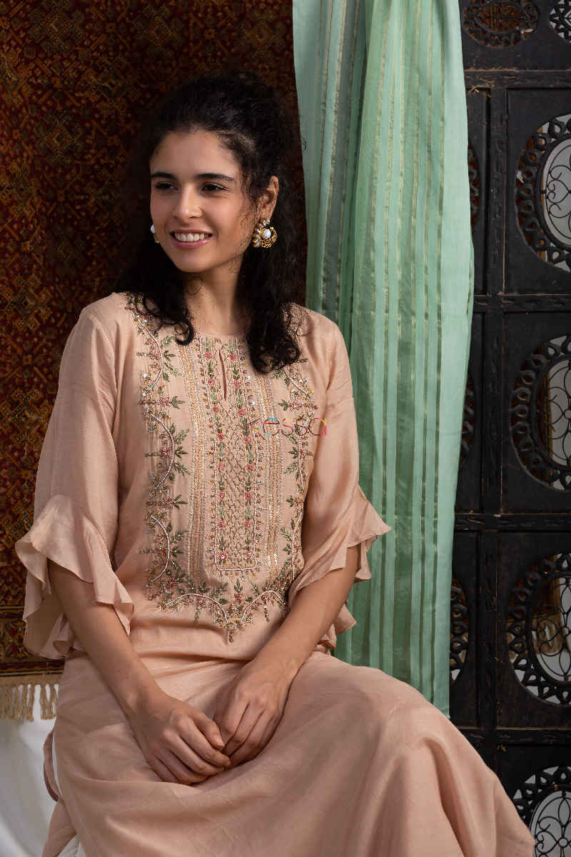 Image for Kusvaa Kupa03 Muesli Muslin Handwork Kurta Sitting