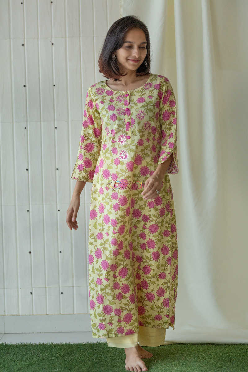 Image for Kusvaa Ws554 Straw Yellow Pink Straight Kurta Front