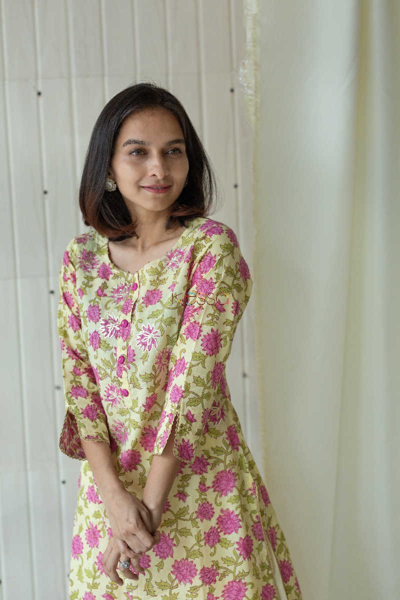 Image for Kusvaa Ws554 Straw Yellow Pink Straight Kurta