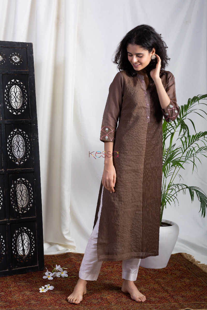 Image for Kusvaa Ws557 Irish Brown Chanderi Kurta Side