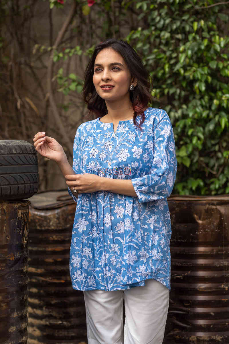Image for Kusvaa Ws564 Floral Labyrinth Short Kurti Front