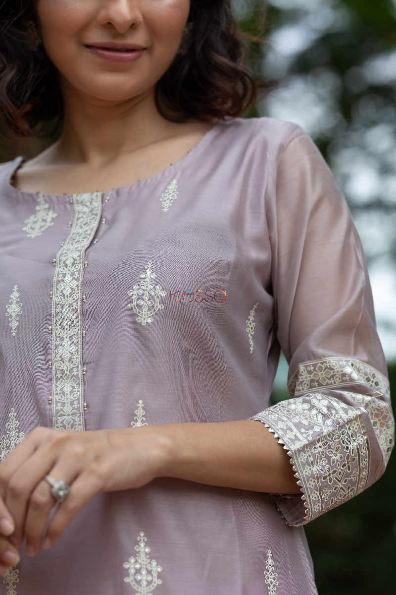 Image for Kusvaa Ws565 Sisal Dusty Gray Chanderi Straight Kurta Closeup