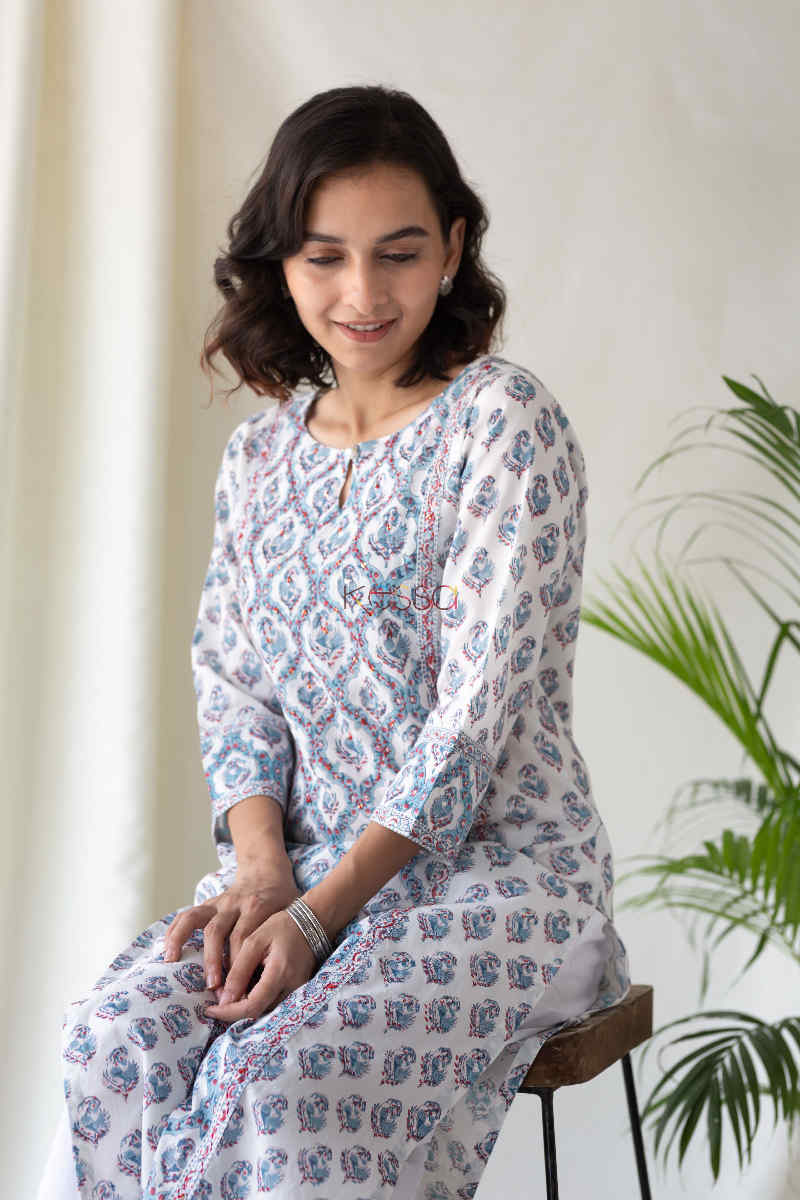 Image for Kusvaa Ws569 Manatee Blue Red Block Print Kurta Chair