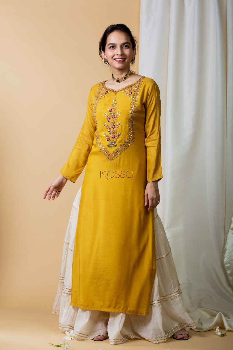 Image for Kupa06 Reno Sand Muslin Kurta Front