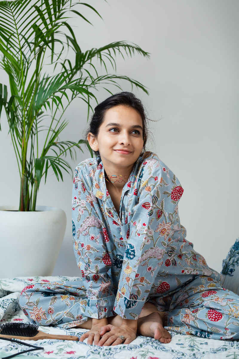 Image for Kusvaa Jsr05 Tiara Blue Jammies Set Sitting