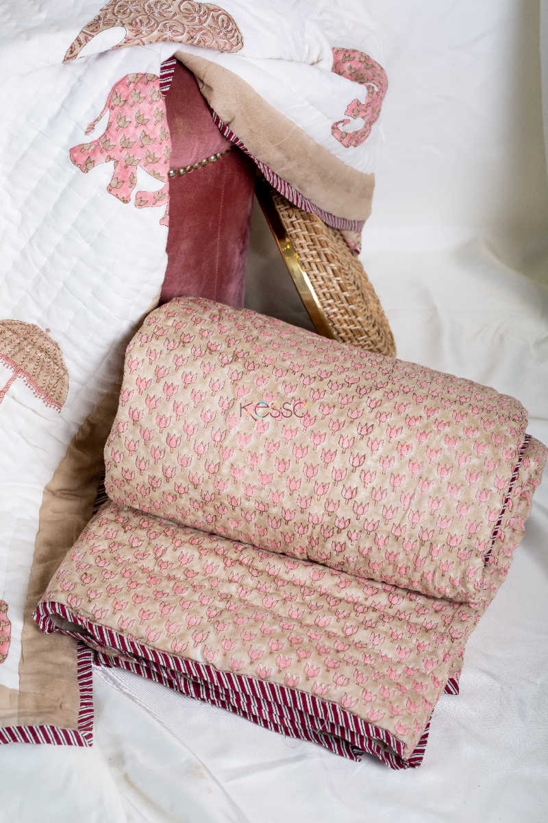 Image for Kusvaa Kaq51 Teak Brown And Peach Single Bed Quilt Closeup