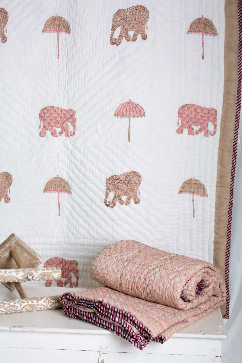 Image for Kusvaa Kaq51 Teak Brown And Peach Single Bed Quilt Look 1