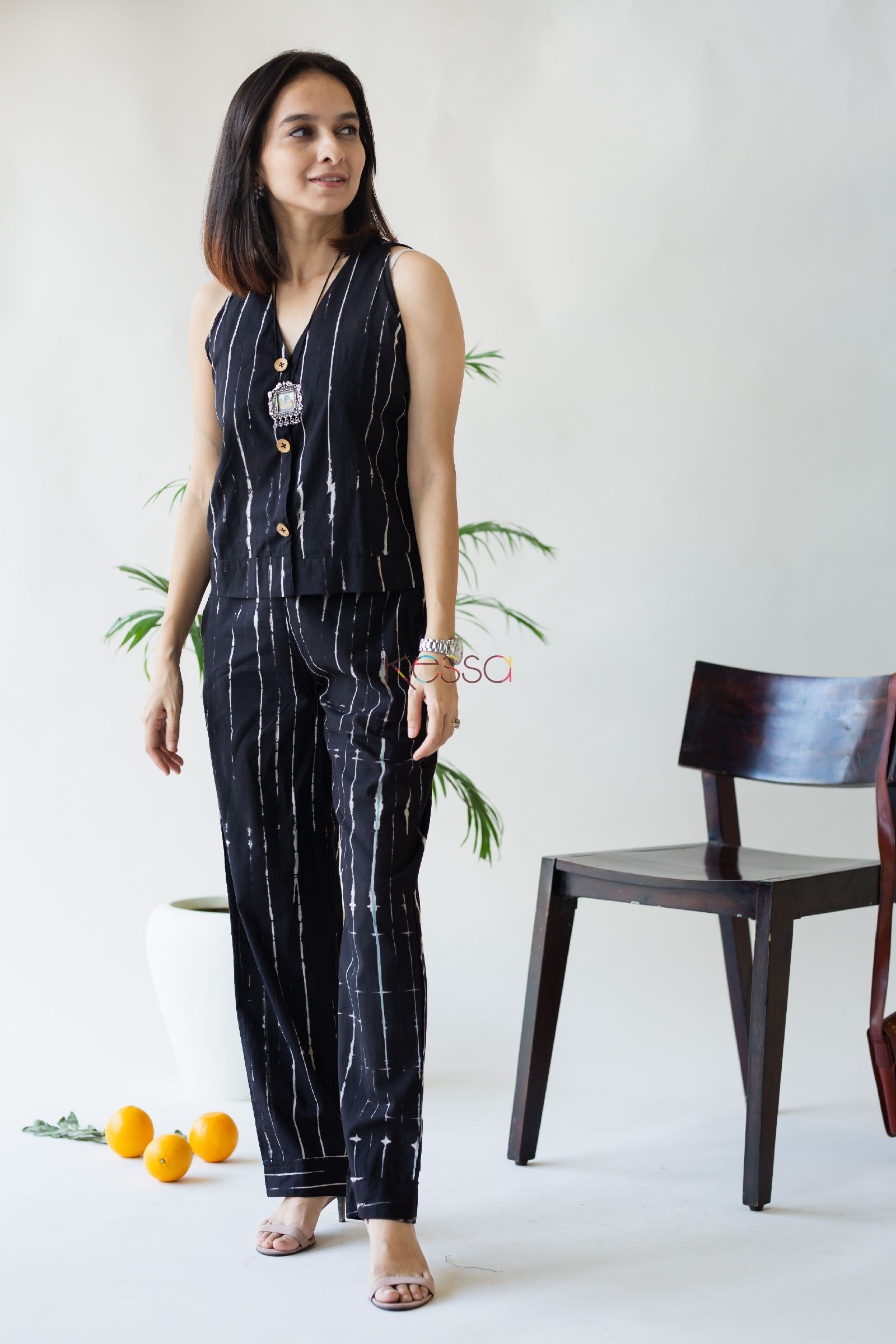 Image for Kusvaa Kc54 Black Tie Dye Top Pant Set Front Hd