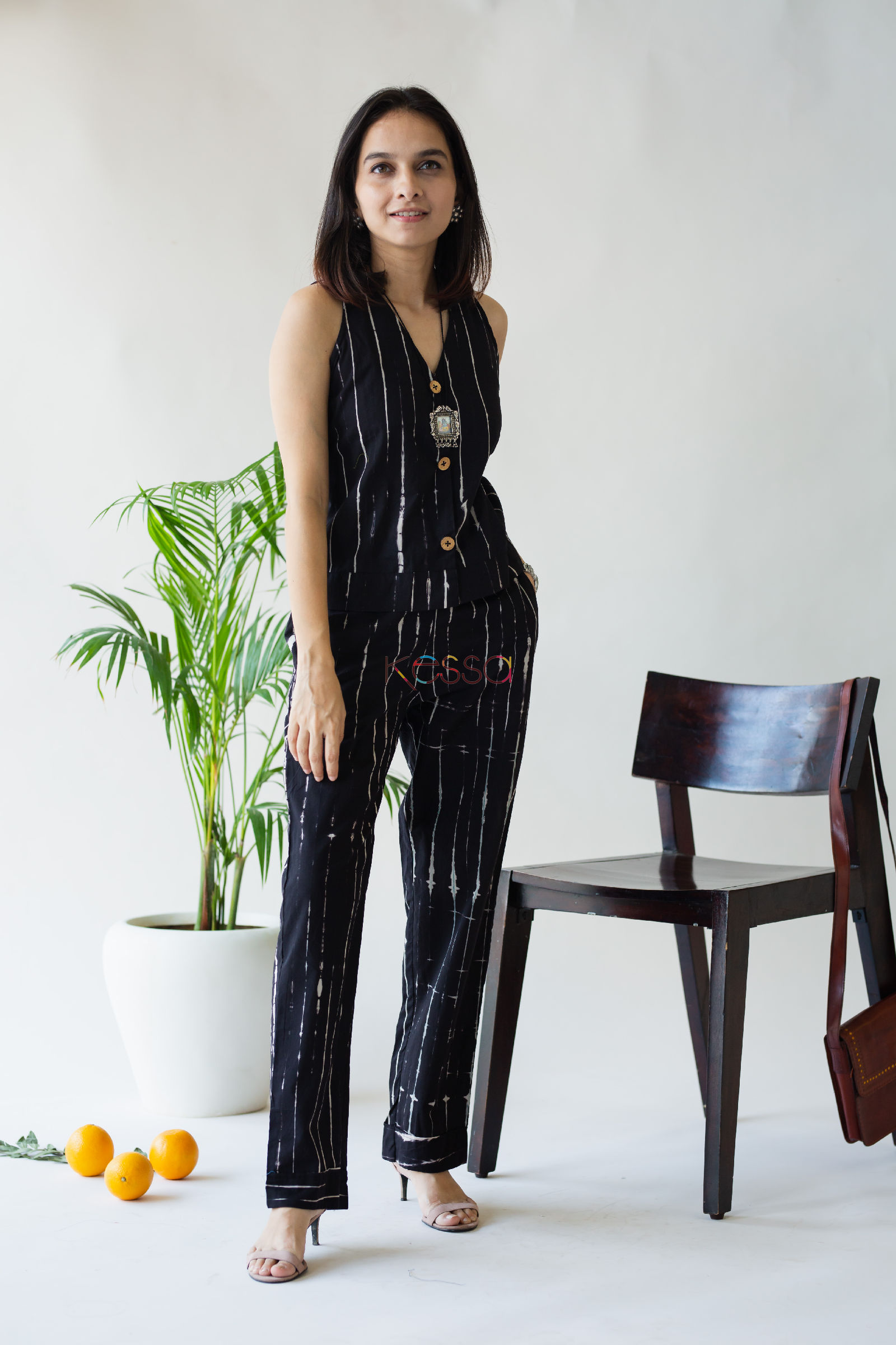Image for Kusvaa Kc54 Black Tie Dye Top Pant Set Side Hd
