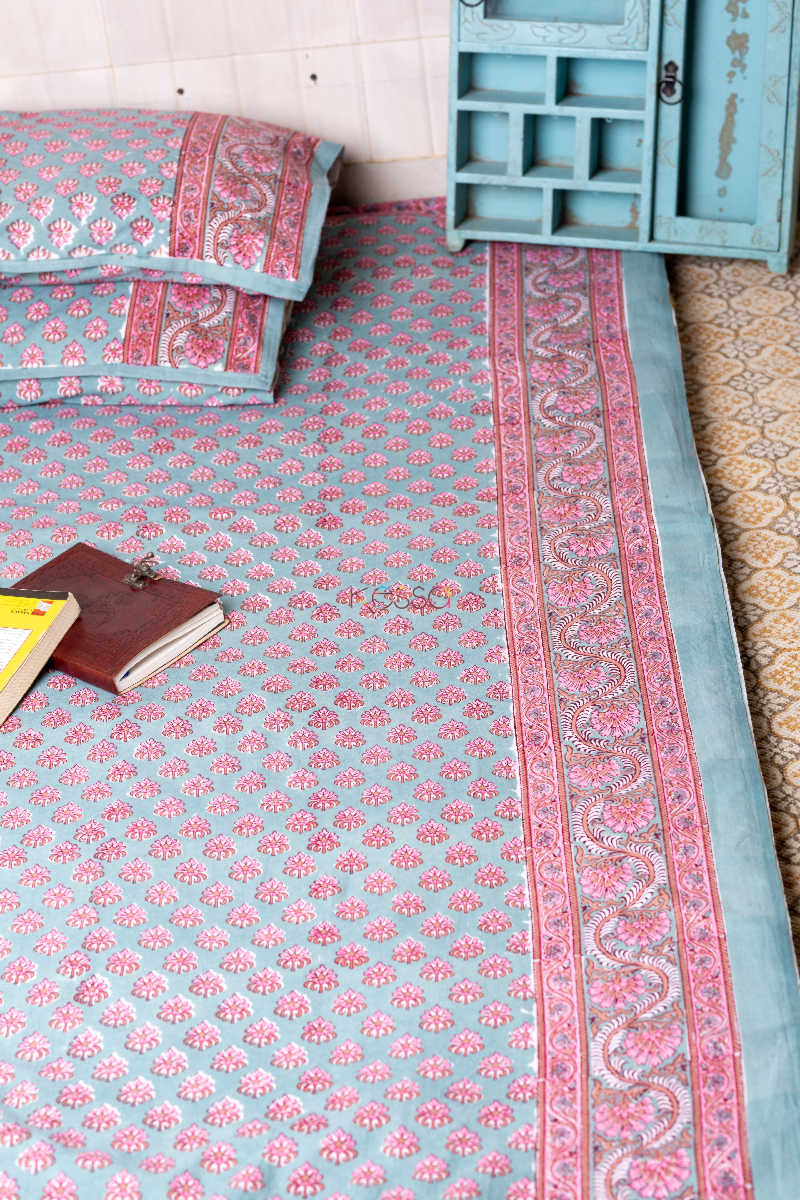 Image for Kusvaa Kjb03 Blue And Pink Bedsheet With Two Pillow Cover