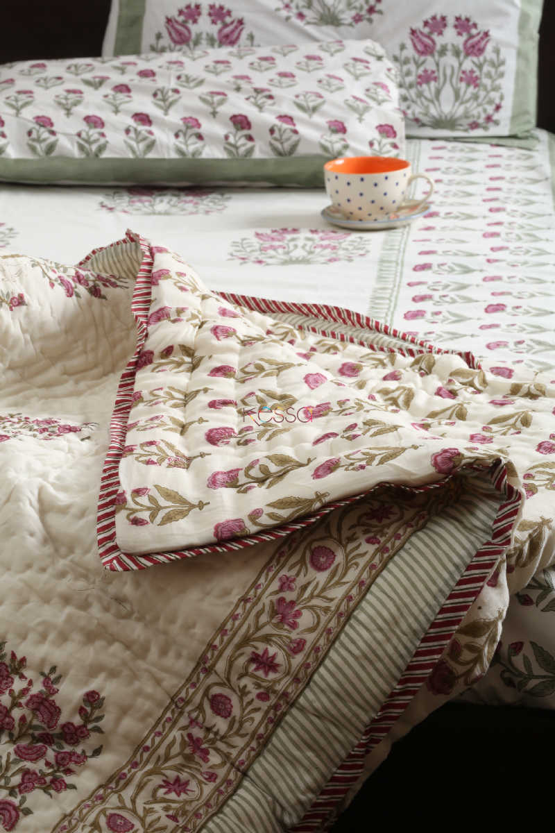 Image for Kusvaa Kpb18 Bouquet Pink Gold Bedsheet Look 1