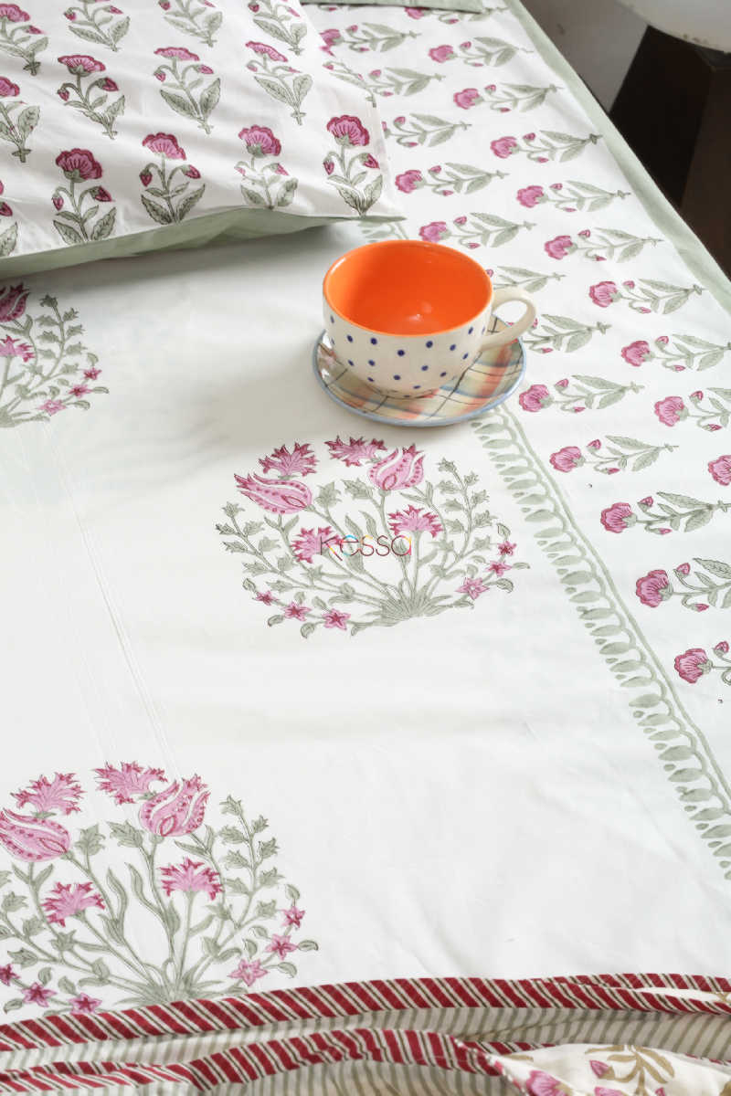 Image for Kusvaa Kpb18 Bouquet Pink Gold Bedsheet Look