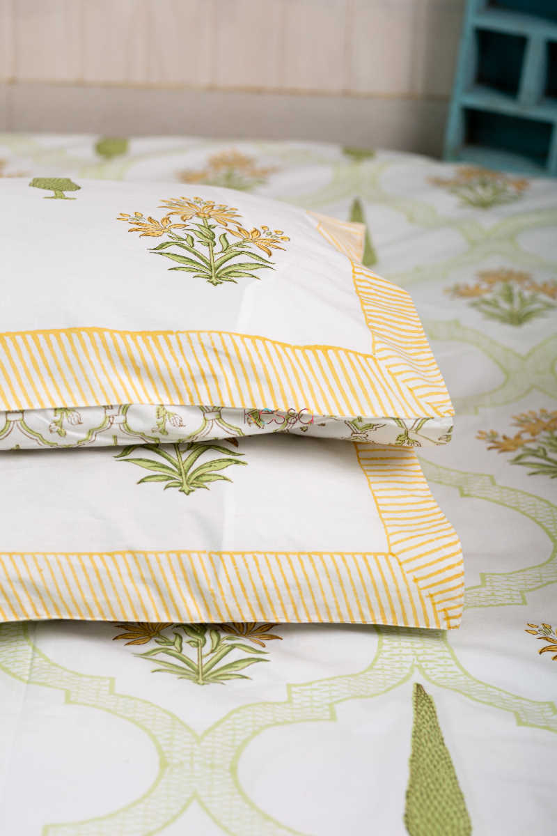 Image for Kusvaa Kpb19 Harvest Gold Mughal Print Bedsheet With Two Pillow Covers 3