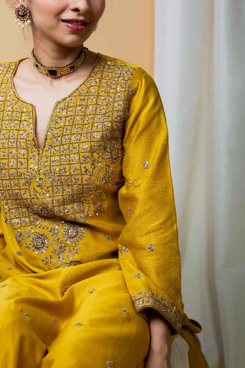 Image for Kusvaa Kupa07 Gamboge Yellow Chanderi Silk Kurta Closeup