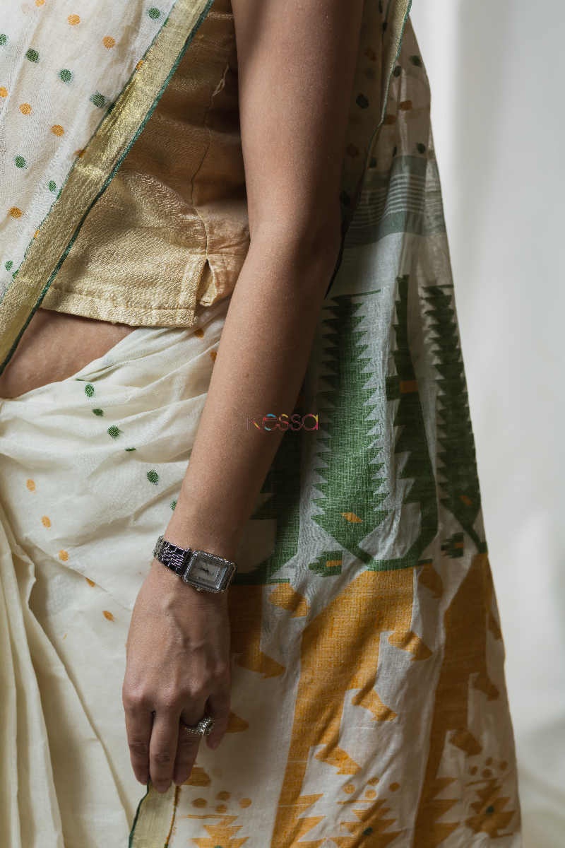 Image for Kusvaa Kuss03 Cream Taat Bengali Saree Closeup 2