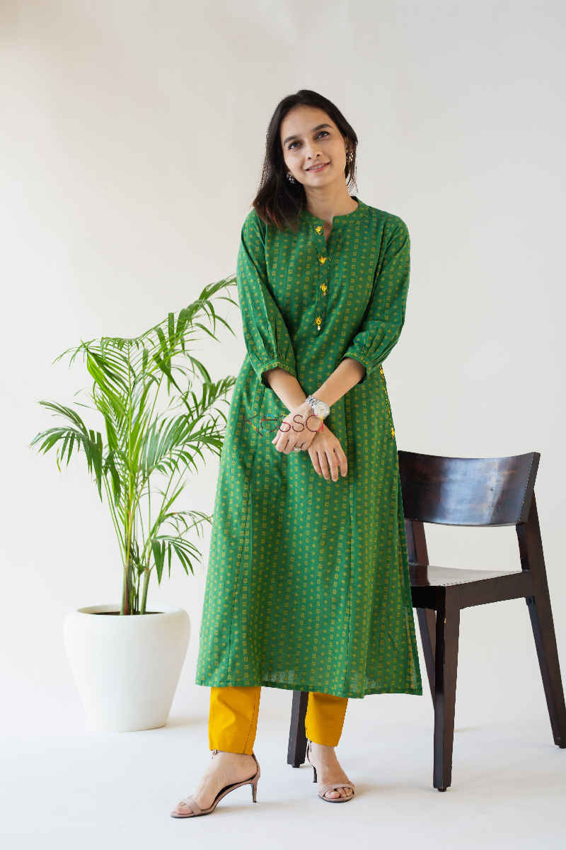 Image for Kusvaa Ws578 Green Pea Wild Willow Kantha South Cotton Kurta Front