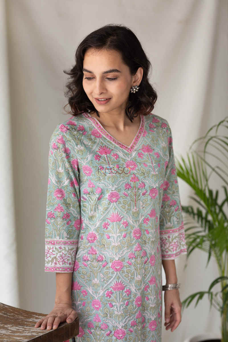 Image for Kusvaa Wsr123 Puce Pink Sage Green Handblock Print Kurta Top