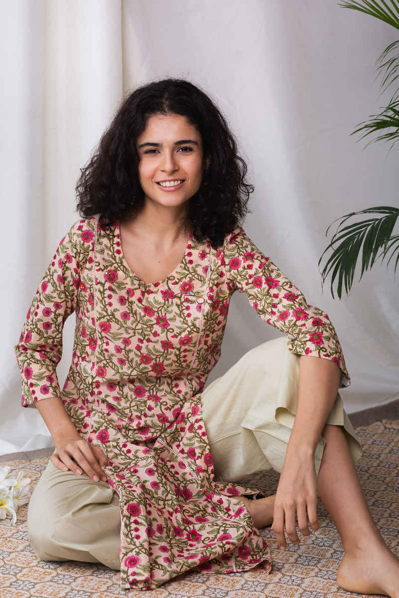 Image for Kusvaa Wsr127 Old Rose Block Print Kurta Sitting