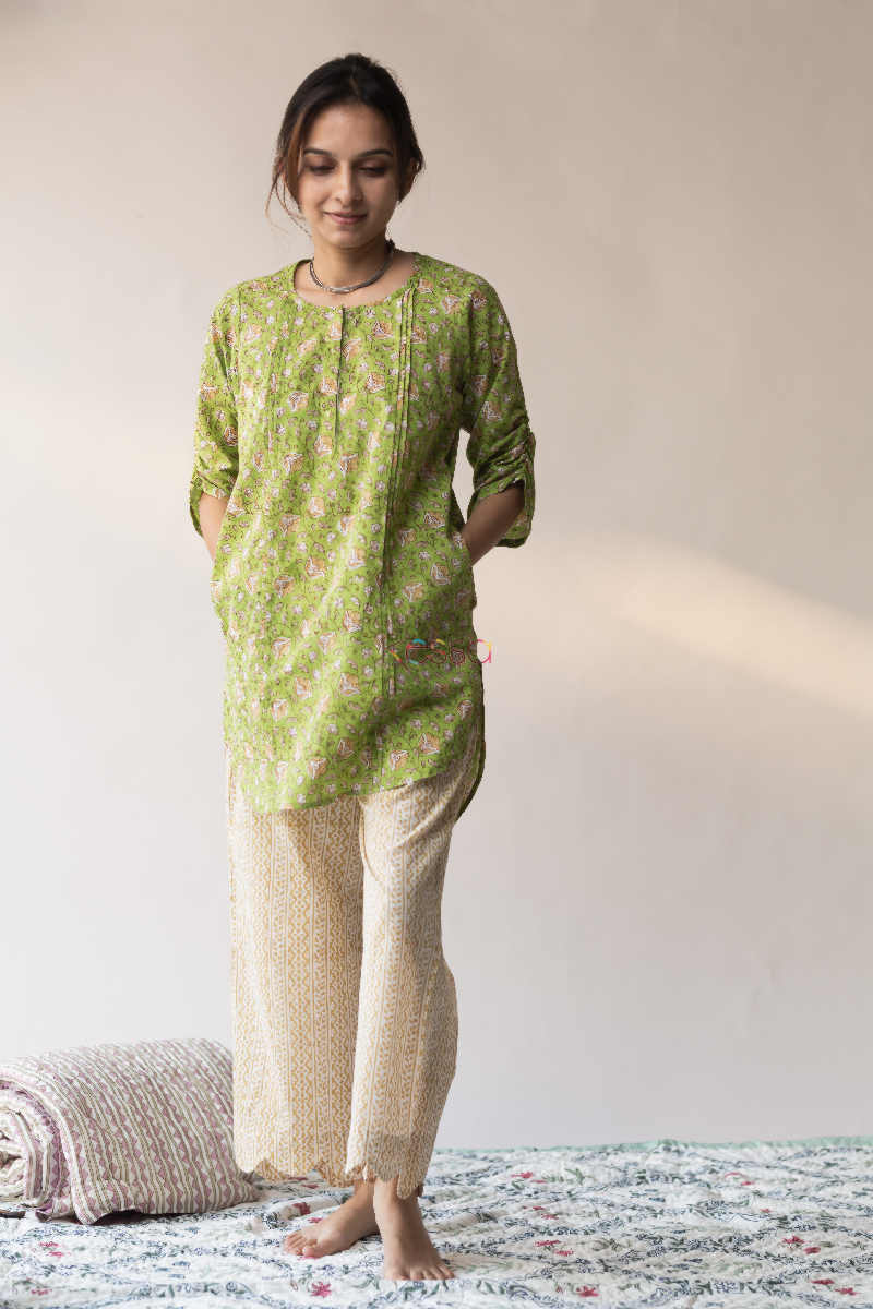 Image for Kusvaa De24 Wild Willow Green Jammies Set Front