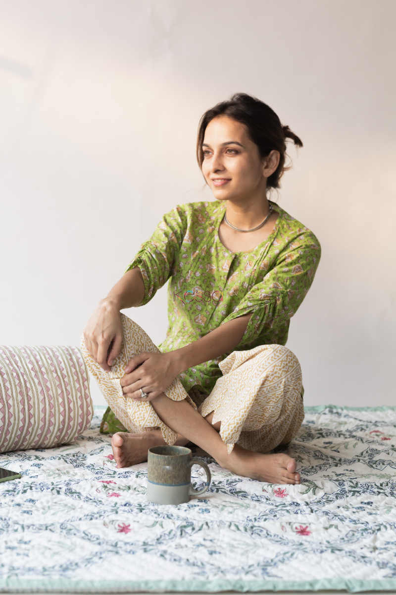 Image for Kusvaa De24 Wild Willow Green Jammies Set Sitting