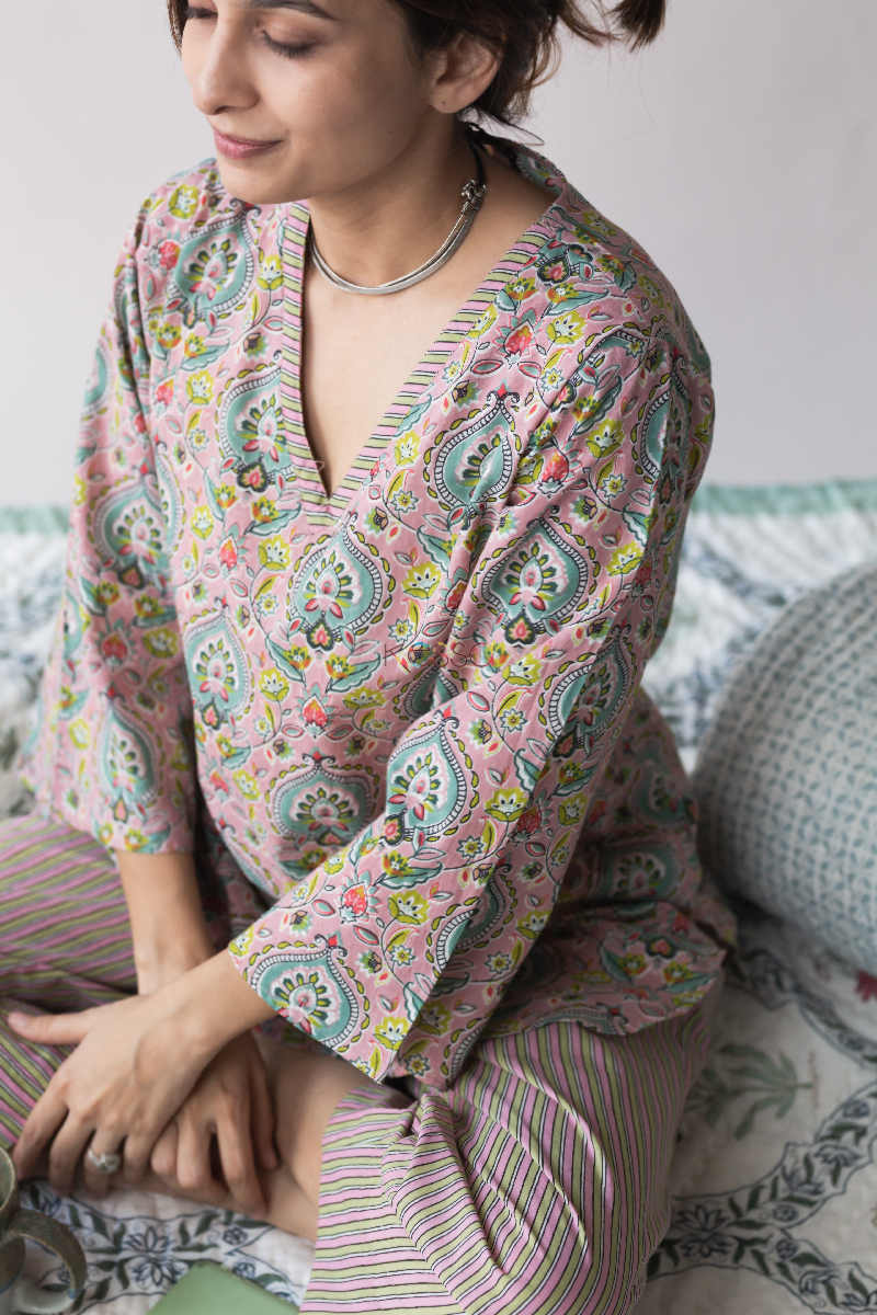 Image for Kusvaa De25 Eunry Pink Jammies Set Closeup