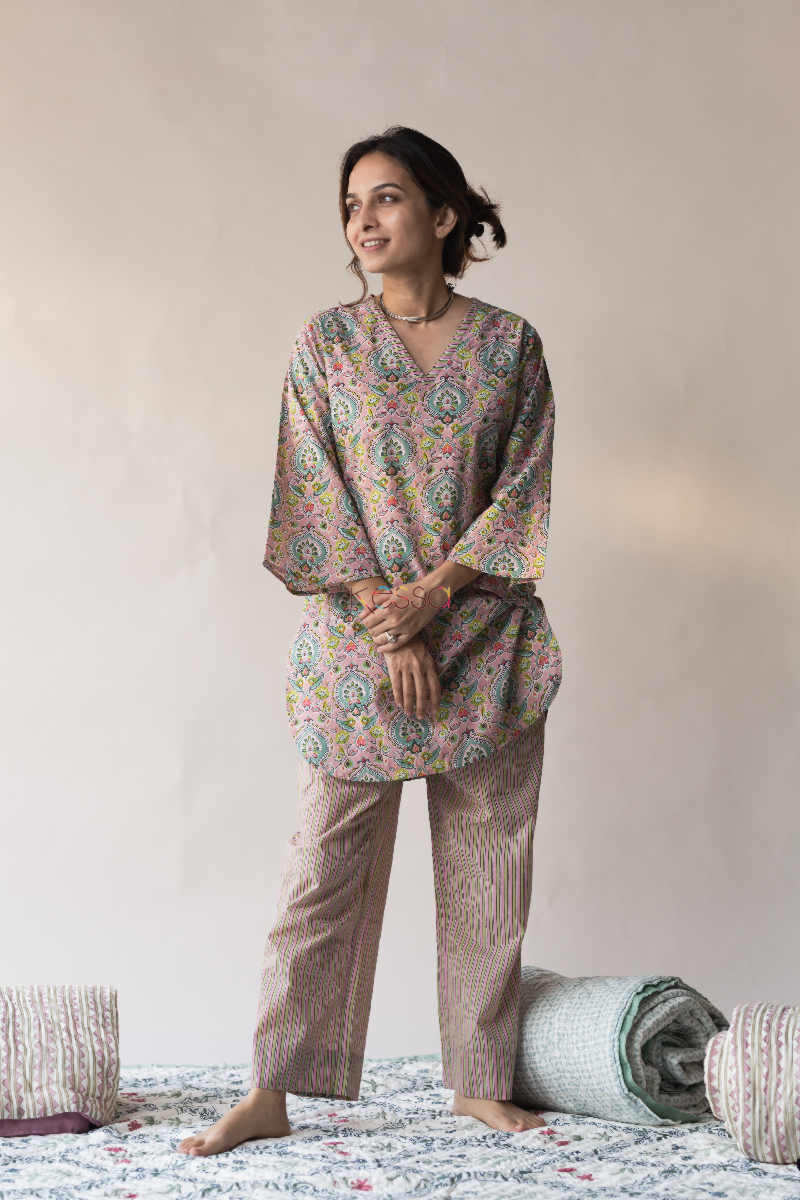 Image for Kusvaa De25 Eunry Pink Jammies Set Front