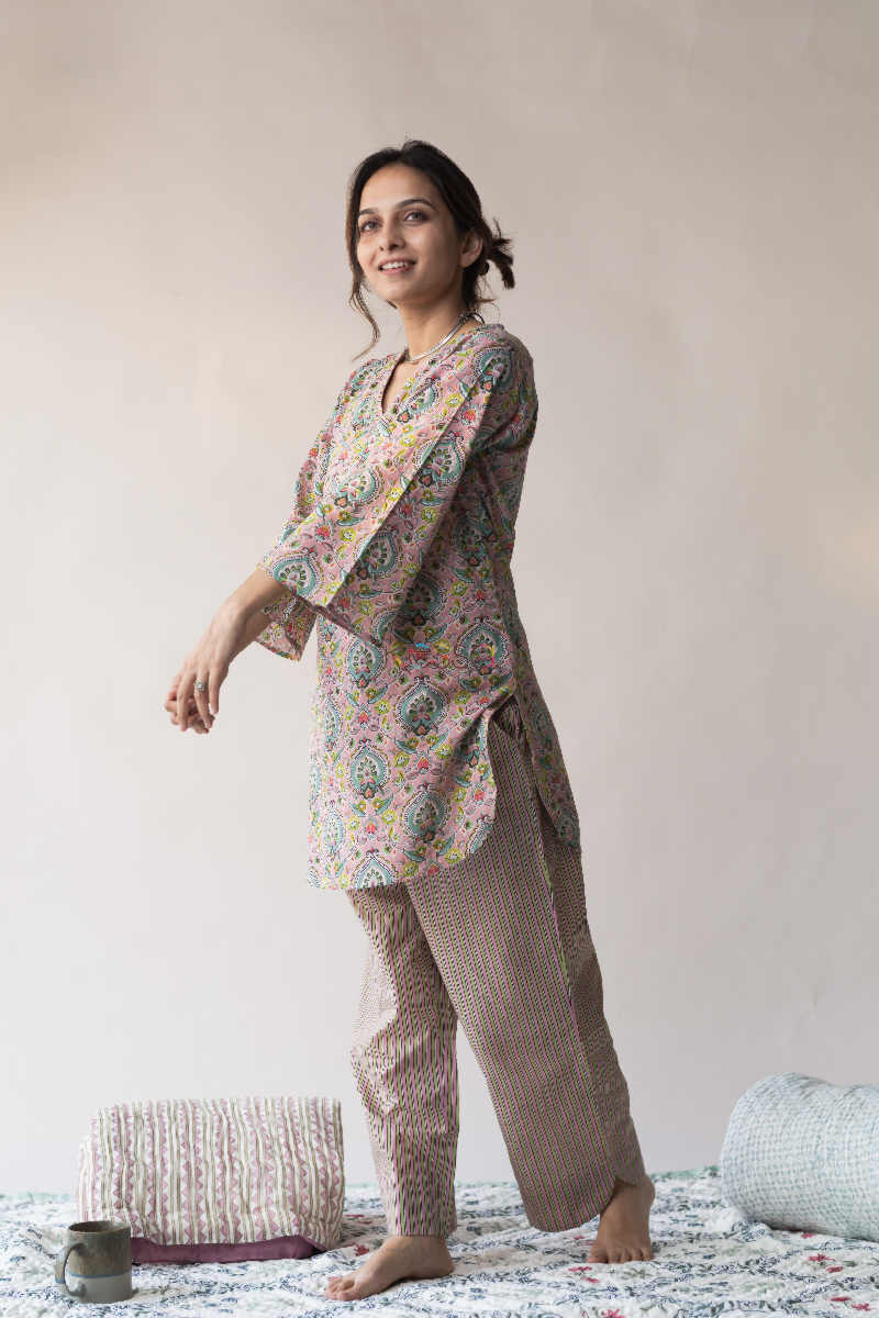 Image for Kusvaa De25 Eunry Pink Jammies Set Look
