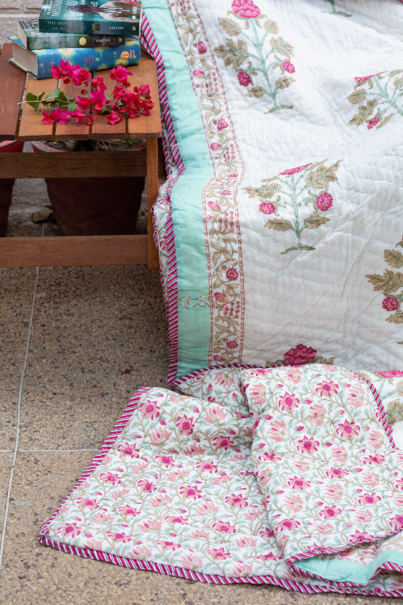 Image for Kusvaa Kaq59 Cranberry Pink And Turquoise Double Bed Quilt 1