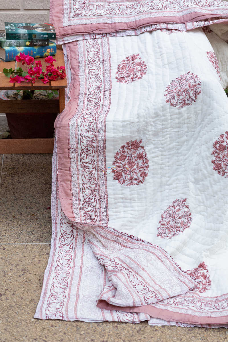 Image for Kusvaa Kaq61 Careys Pink Double Bed Quilt 1