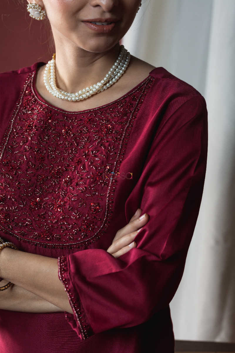 Image for Kusvaa Ke01 Plum Red Chanderi Kurta Closeup