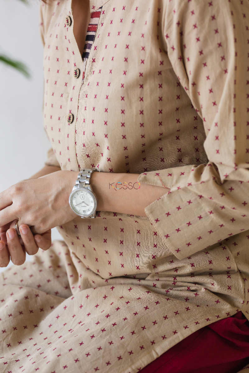 Image for Kusvaa Ws590 Mongoose Beige And Red South Cotton Kurta Closeup