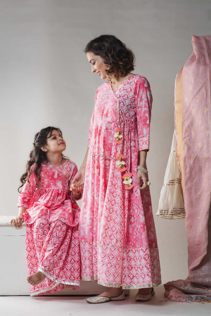 Image for Kusvaa Ws592 Shades Pink Block Print Kalidaar Kurta 1 Look 3