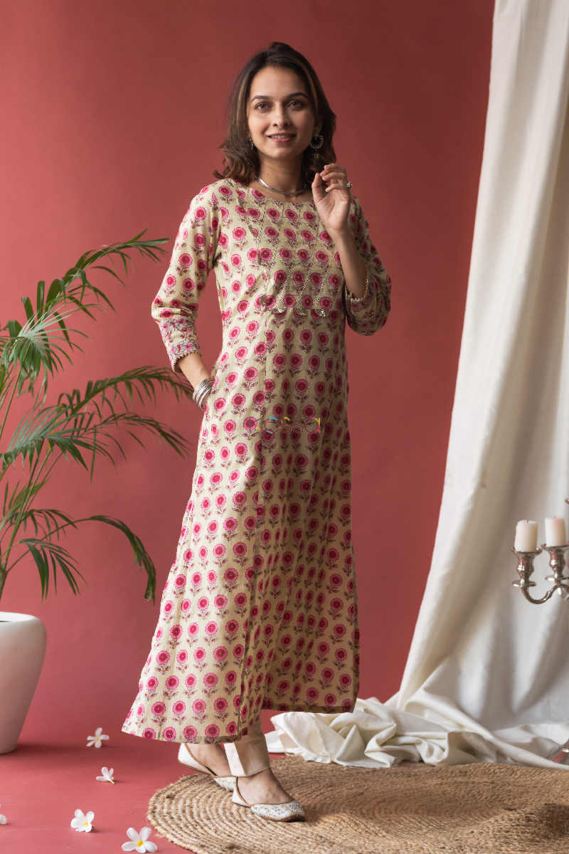 Image for Kusvaa Ws595 Flower Booti Straight Fit Kurta Featured