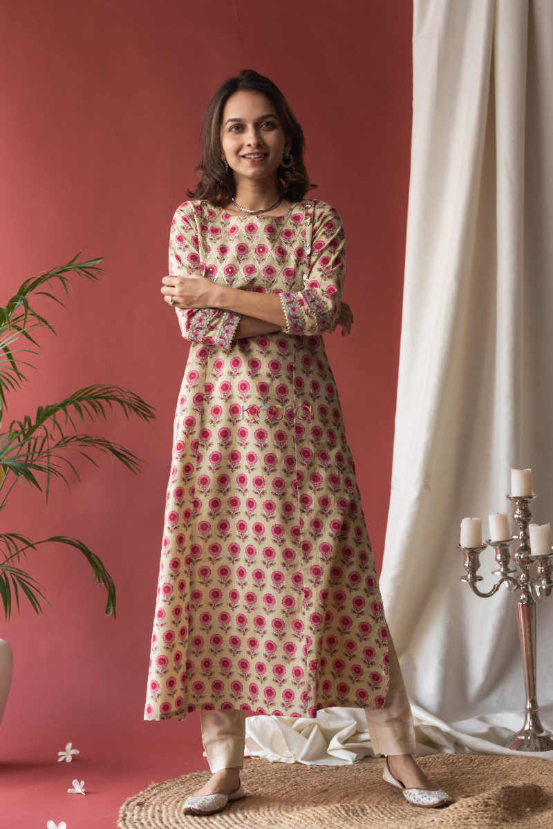 Image for Kusvaa Ws595 Flower Booti Straight Fit Kurta Front