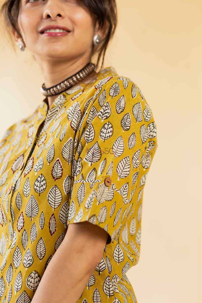 Image for Kusvaa Wsr130 Hokey Pokey Zorba Straight Kurta With Pants Closeup