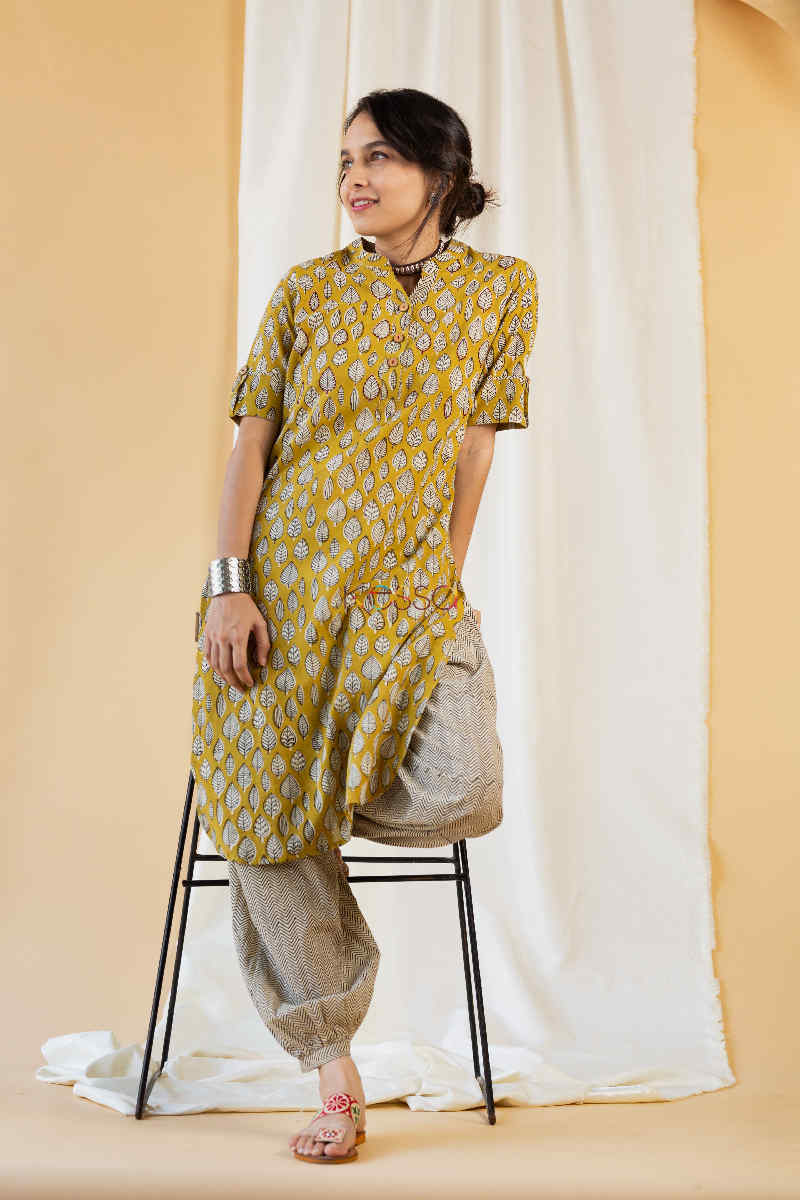 Image for Kusvaa Wsr130 Hokey Pokey Zorba Straight Kurta With Pants Featured