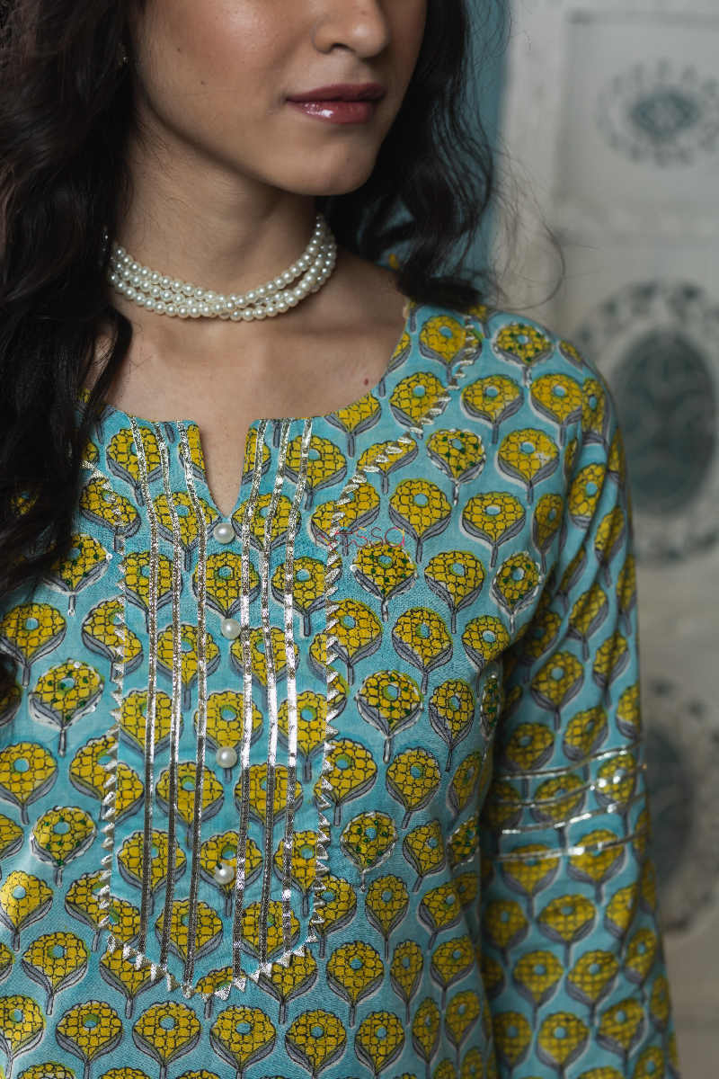 Image for Kusvaa Wsr141 Sahara Yellow And Blue Block Print Straight Fit Kurta 1 Closeup
