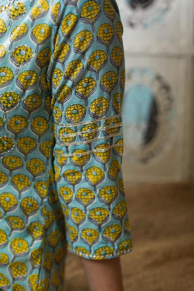 Image for Kusvaa Wsr141 Sahara Yellow And Blue Block Print Straight Fit Kurta 1 Sleeves