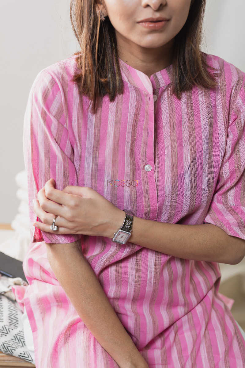 Image for Kusvaa Aep06 Pink Stripe Regular Kurta Closeup